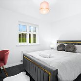 House - Sleeps 6, Garden & Free Parking