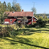 Scenic Lakeside Home Near Askersund