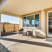 15 Mi to Dtwn Sacramento: Newly Built Home!