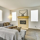 Pool Table & Charcoal Grill: Home in Victorville!