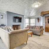 4 Mi to Dtwn Kalamazoo: Central Apt