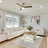 17 Mi to Dtwn: Family Home in North Charleston