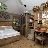 Quinta Pavo Real by Acomodo