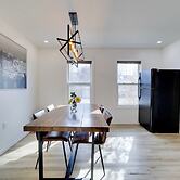 Walk to Roger Williams Park: Apt in Providence!