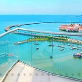 Room-sofa Bed Stay Rooftop Pool & Gym, A