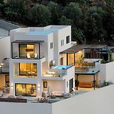 The Nook -luxury Living at the Edge of Tranquility
