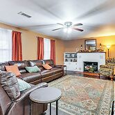 < 1 Mi to Main St Berryville: Spacious Family Home