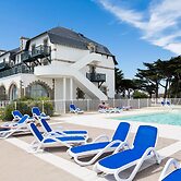 Coastal Stay Near Salt Marsh Trails