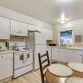 2 Mi to Washington Square: Portland Getaway