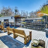 < 1 Mi to Boat Ramp: Canal-front Retreat in Astor!