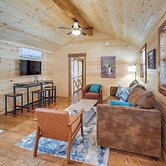 Horse Farm Retreat w/ Pond View Near Louisville