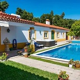 Cozy Casa Vimeiro Retreat