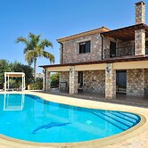 Sunset View Villa in Argaka