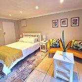 Ivy Place Studio Apartment