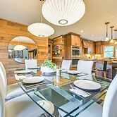 Gorgeous Home w/ Mt Rainier Views: 4 Mi to Poulsbo