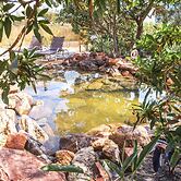 Chale Independente com Lago Natural - Esmeralda