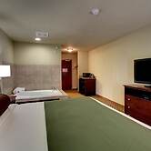 Cobblestone Inn & Suites