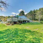 Peaceful 1-acre Parksville Home: Large Deck & Yard