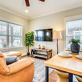 Near Parks & Lakes: Family-friendly Cleveland Home