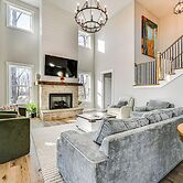 Nolin Lake Family Retreat: Deck, Fire Pit & Games!