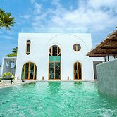 A Dream Naka Island - Beachfront Retreat