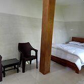 GRIYA SALAMAN HOMESTAY PANTAI WEDIOMBO