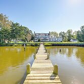 Riverfront Gem w/ Fire Pit in Eden