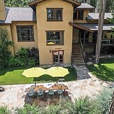 Star Haven Retreat 5 BDR Stunner!