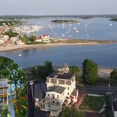 The Glen Cove Hotel & Restaurant