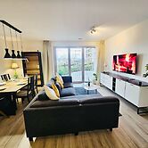 Serene 2 bedroom flat with terrace