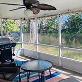 Near Beach-3br-sleeps6-patio-garden-parking-ac