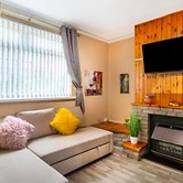 City Home 2bed Wi-fi Garage Parking Free Snacks