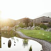 Amolaris Garden Loges & Guesthouse