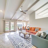 4 Mi to Uptown Sedona: Desert Home w/ Mtn Views!