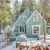 Walkable 'green Gables Cottage' in Lake Arrowhead
