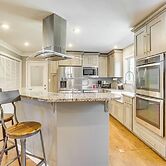 4 Mi to Dtwn Tuscaloosa: Home w/ Cozy Den!