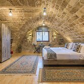 Timberwood Studio in Batroun