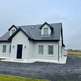 Spacious 5Br Home - Country View - Close to Galway