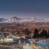 The Palisades Lodge of Big Pine