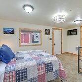 Near Rivers & Trails: Cabin in Rural Grants Pass