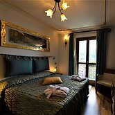 VillaMariaTeresa&ChaletsMignon