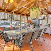 Game Room, Sauna & Screened Patio: Swan Lake Cabin