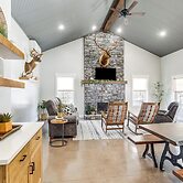 Family Retreat w/ Fire Pit & Yard in Mineral City