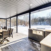 Family Retreat w/ Fire Pit & Yard in Mineral City