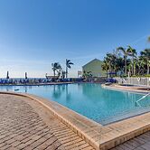 Bayfront St Petersburg Retreat 4 Mi to Downtown!