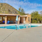 4 Mi to Downtown Tucson: Peaceful Townhome!