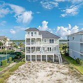 Laguna Sunset Elevator Beach Access