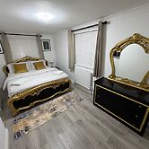 Cozy 2br-5guests-near Attractions-garden