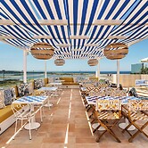 Amarello Hotel Praia Santo Andre, Tapestry Collection Hilton