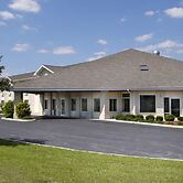 LakeWood Inn & Suites